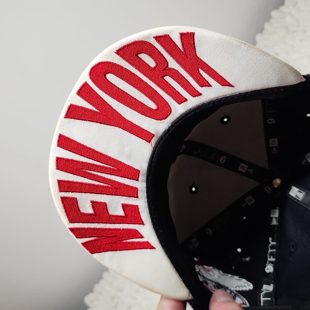 🔥NEW YORK YANKEES🔥 DISTRESSED *59 FIFTY ×GENUINE MLB× HAT *ONE SIZE FITS ALL* - Picture 9 of 16